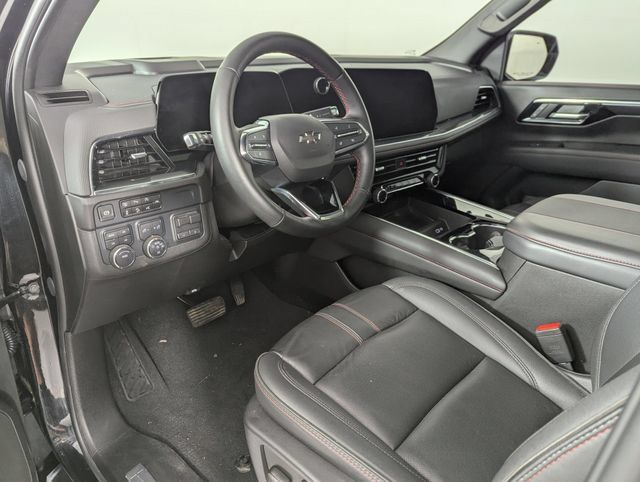 Used 2025 Chevrolet Suburban RST w/ Comfort Package AWD/4WD image 11
