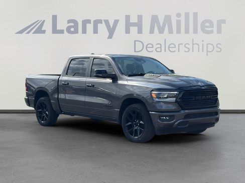 Used 2024 RAM 1500 Laramie AWD/4WD image 9