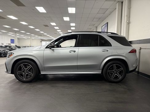 Used 2025 Mercedes-Benz GLE 450e 4MATIC image 7