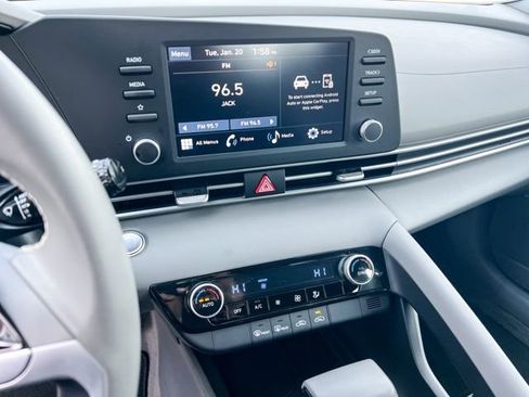 New 2025 Hyundai Elantra Sport image 23