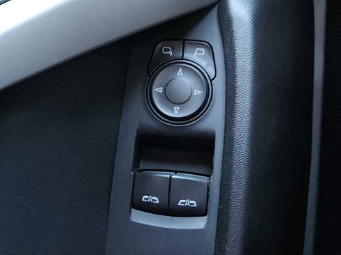 Used 2022 Chevrolet Camaro LT image 17