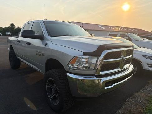 Used 2014 RAM 2500 Tradesman w/ Chrome Appearance Group AWD/4WD image 3