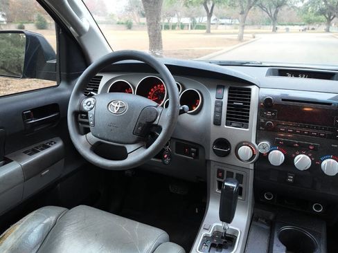 Used 2012 Toyota Tundra 2WD CrewMax w/ SR5 Pkg image 12