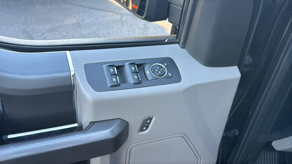 Used 2020 Ford F150 XLT w/ Equipment Group 302A Luxury AWD/4WD image 14
