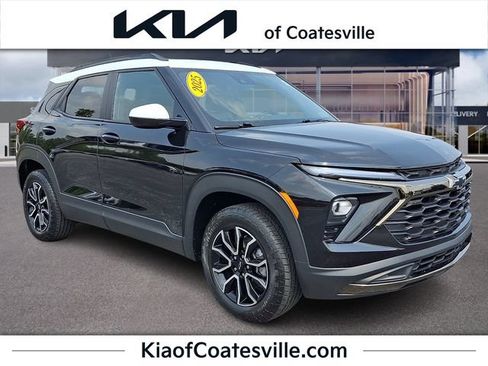 Used 2025 Chevrolet TrailBlazer ACTIV w/ Convenience Package AWD/4WD image 1