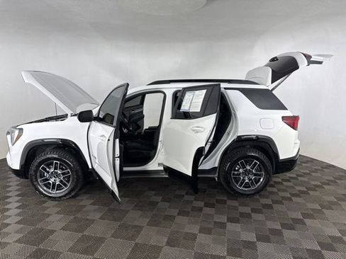 Used 2026 GMC Terrain AT4 AWD/4WD image 22