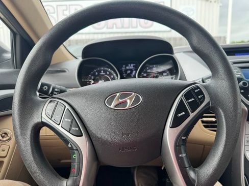 Used 2013 Hyundai Elantra GLS w/ Preferred Pkg FWD image 15