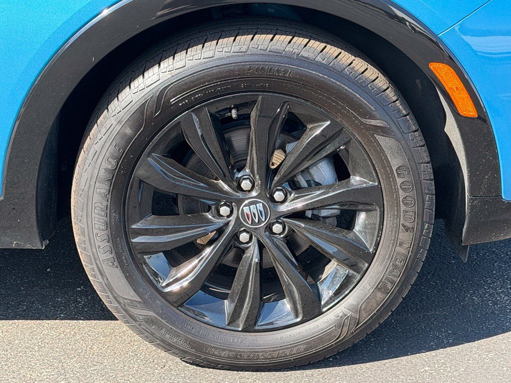 Used 2025 Buick Envista Sport Touring w/ Convenience I Package FWD image 43
