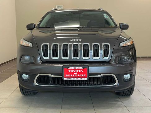 Used 2015 Jeep Cherokee Limited w/ Luxury Group AWD/4WD image 6