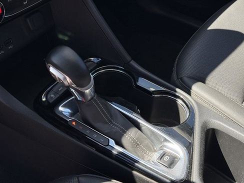 Used 2024 Buick Encore GX Sport Touring image 20