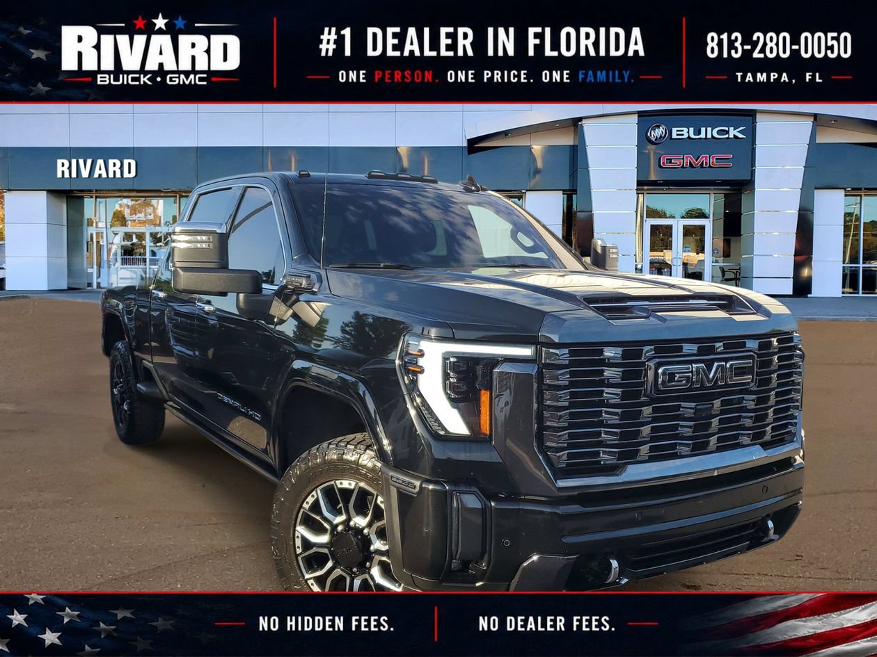Used 2024 GMC Sierra 3500 Denali Ultimate AWD/4WD image 1