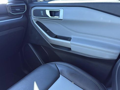 Certified 2023 Ford Explorer XLT w/ Equipment Group 202A image 20