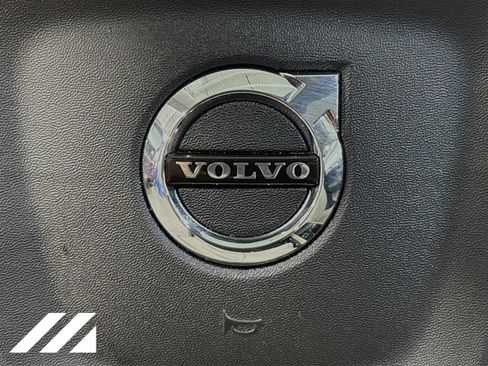 Used 2023 Volvo XC40 B5 Ultimate w/ Protection Package Premier AWD/4WD image 35