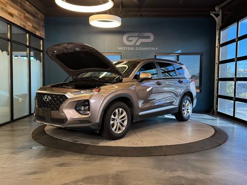 Used 2019 Hyundai Santa Fe SE AWD/4WD image 24