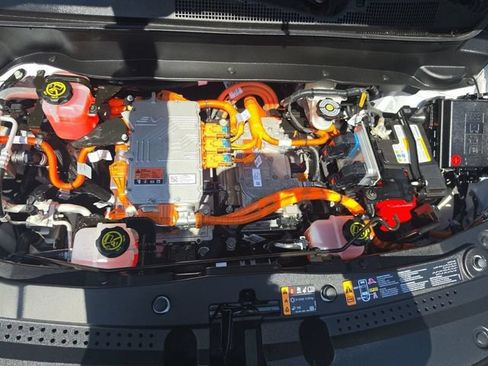 Used 2023 Chevrolet Bolt EUV LT w/ Driver Confidence Package FWD image 22