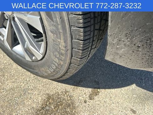 Used 2026 Chevrolet Equinox LT w/ Safety and Technology Package FWD image 10