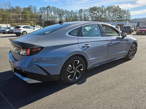Used 2025 Hyundai Sonata SEL FWD image 8