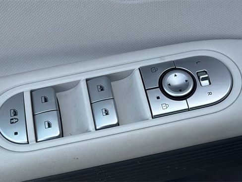 Used 2024 Hyundai Ioniq 5 SEL image 12