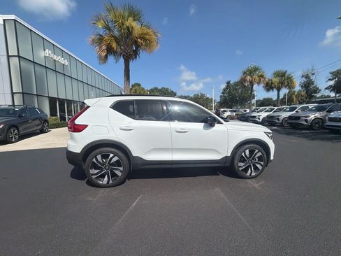 Certified 2023 Volvo XC40 B4 Plus w/ Protection Package Premier FWD image 16