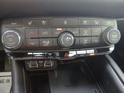 Used 2021 Dodge Durango R/T w/ Blacktop Package image 28