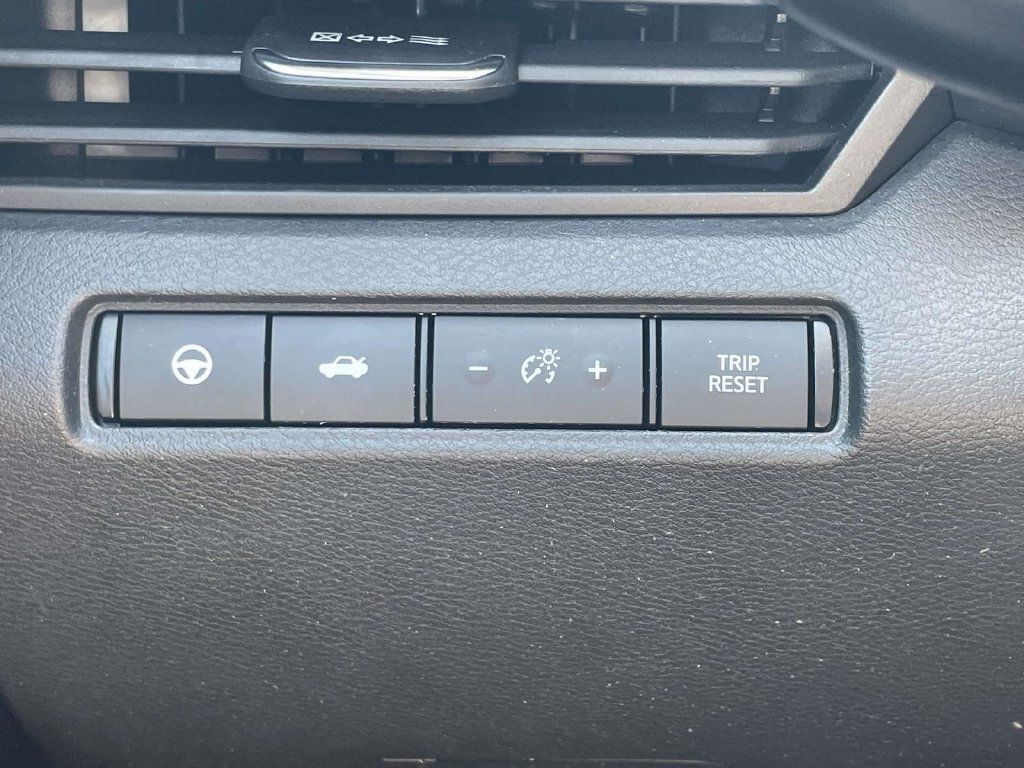 Used 2023 Nissan Altima 2.5 SL FWD image 25