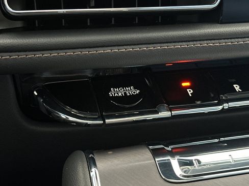 New 2026 Lincoln Aviator 2WD image 23