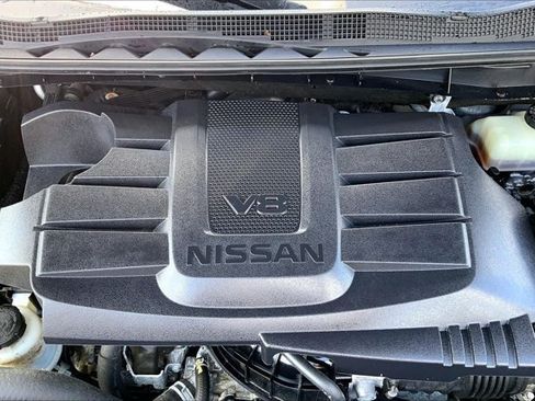 Used 2021 Nissan Titan PRO-4X w/ Pro-4x Convenience Package AWD/4WD image 32