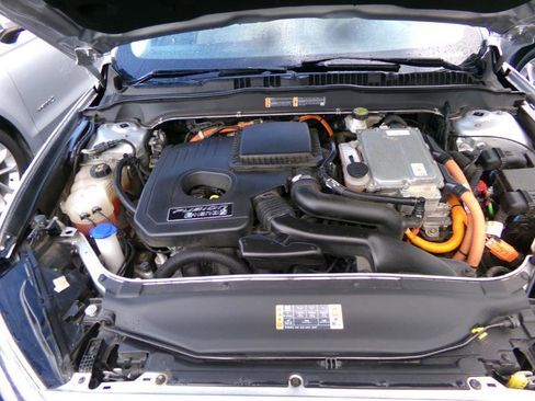 Used 2018 Ford Fusion Energi SE FWD image 43