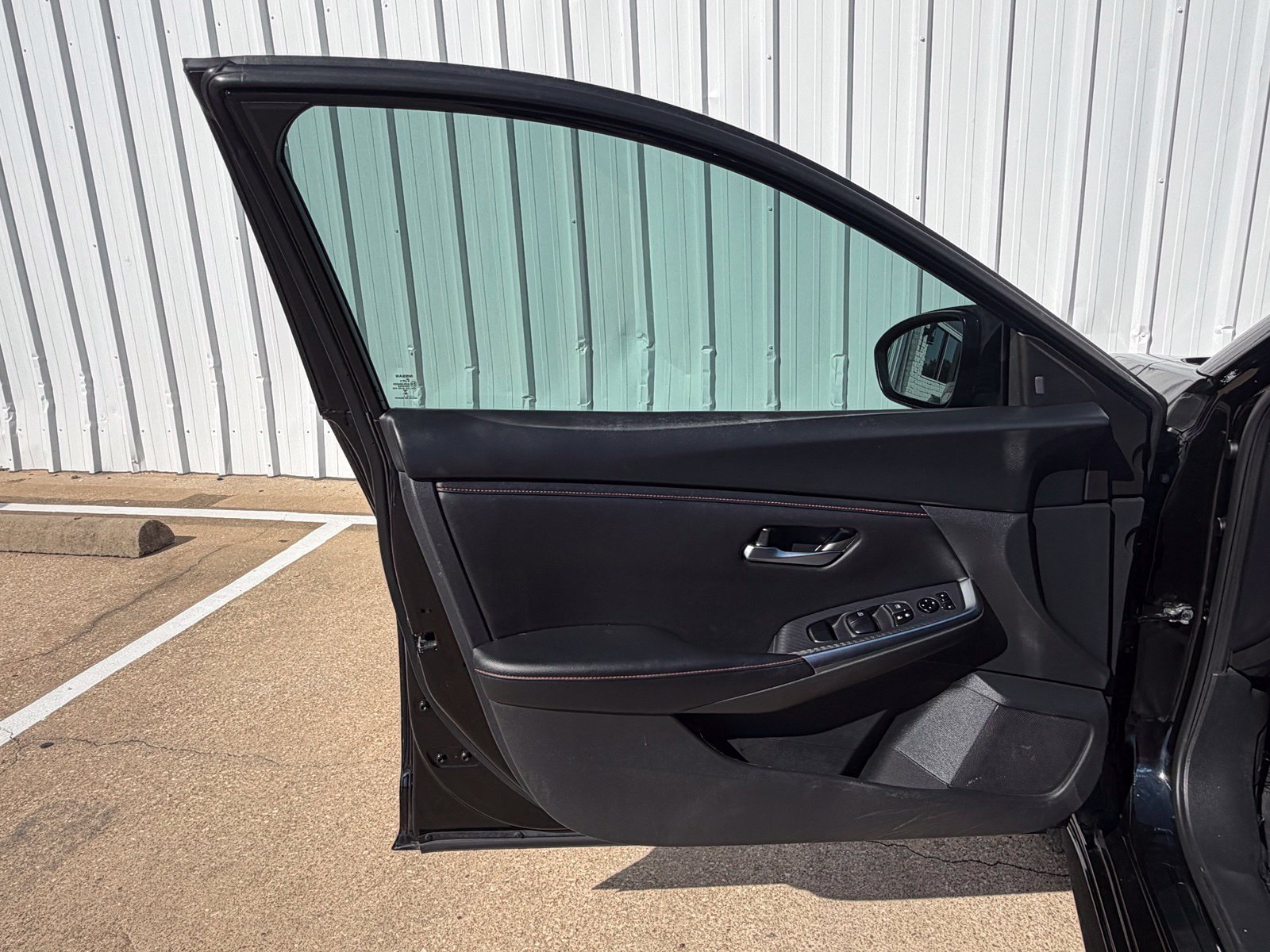 Used 2024 Nissan Sentra SR FWD image 27