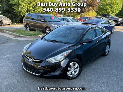 Used 2016 Hyundai Elantra SE FWD image 1