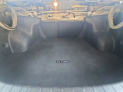 Used 2023 Nissan Altima 2.5 SR FWD image 13