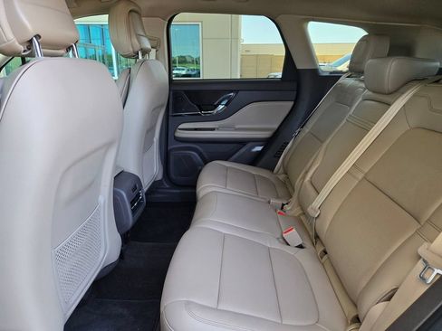 Used 2022 Lincoln Corsair Reserve w/ Equipment Group 201A AWD/4WD image 15