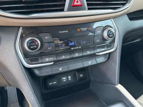Used 2019 Hyundai Santa Fe Limited FWD image 18