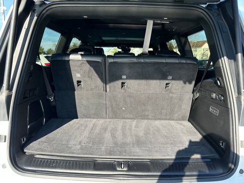 Used 2022 Jeep Wagoneer Series III w/ Premium Group I image 28