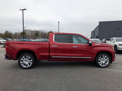 Used 2023 Chevrolet Silverado 1500 High Country w/ High Country Premium Package image 2