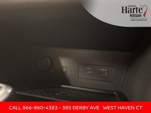 Certified 2023 Nissan Pathfinder SL image 12