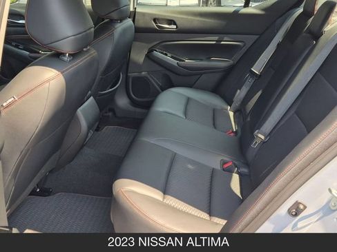 Used 2023 Nissan Altima 2.5 SR FWD image 15