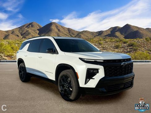 Used 2026 Chevrolet Traverse RS AWD/4WD image 5