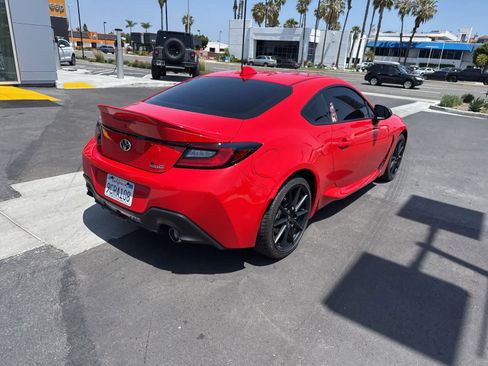 Used 2023 Toyota GR86 Premium RWD image 18