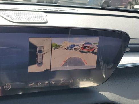 New 2026 Buick Enclave Avenir AWD/4WD image 22