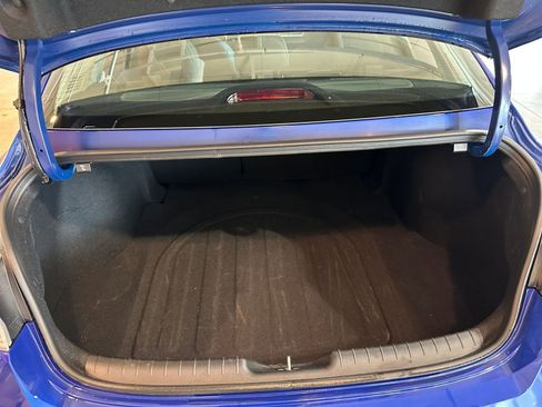 Used 2025 Hyundai Elantra Limited image 31