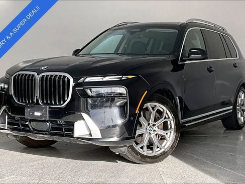 Used 2025 BMW X7 xDrive40i image 16