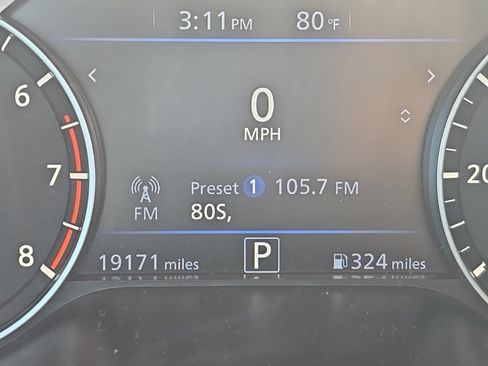 Used 2025 Nissan Altima 2.5 SV FWD image 9