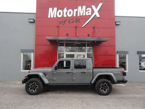Used 2021 Jeep Gladiator Rubicon image 2