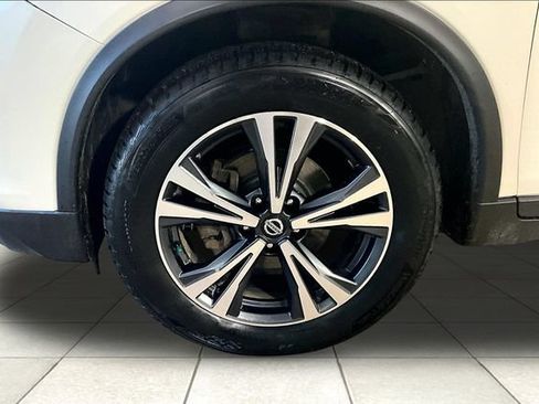Used 2020 Nissan Rogue AWD image 9