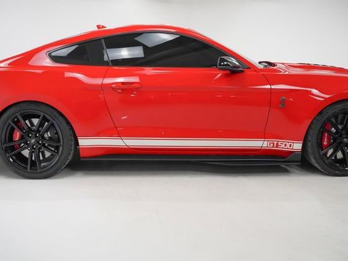 Used 2021 Ford Mustang Shelby GT500 w/ Technology Package image 9