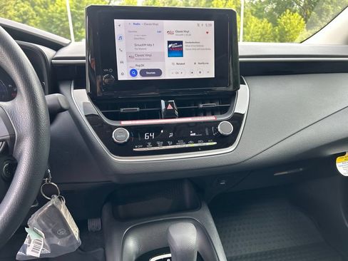 New 2026 Toyota Corolla LE FWD image 17