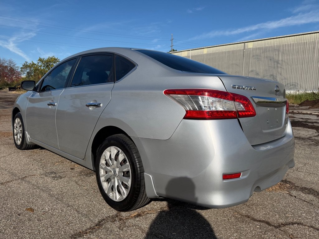 Used 2014 Nissan Sentra S FWD image 5