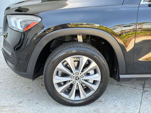 Used 2022 Mercedes-Benz GLE 350 4MATIC w/ Premium Package image 12