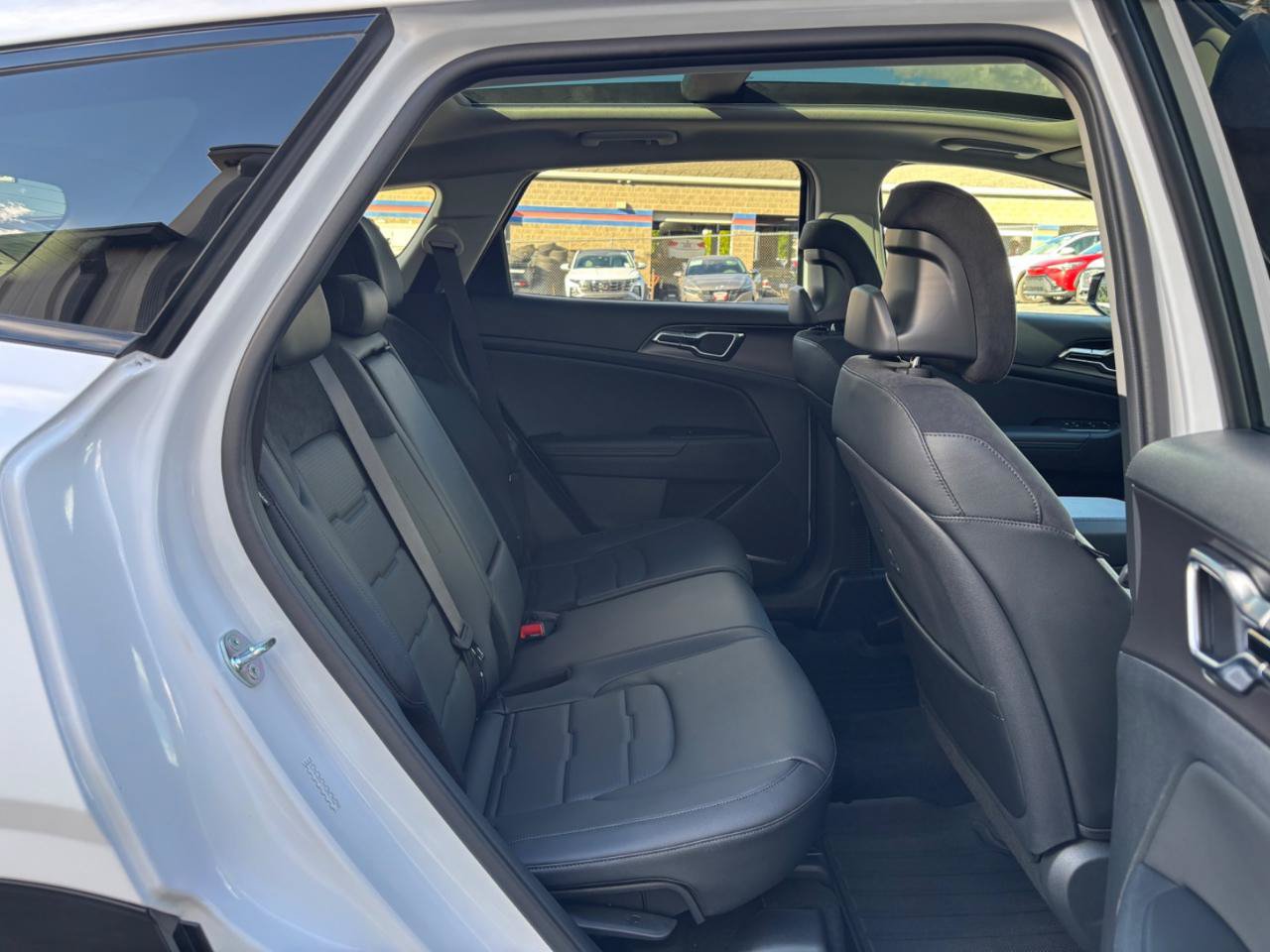 Used 2026 Kia Sportage SX AWD/4WD image 23